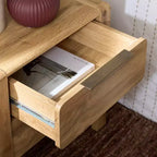 Table de chevet à 2 tiroirs Chêne et laiton, Panneaux de particules avec glissières métalliques et dos fini