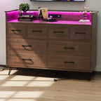 Commode moderne à 8 tiroirs avec lumières LED et station de charge, organisateur en bois avec étagère ouverte pour chambre à coucher, salon, entrée