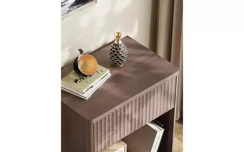 Table de chevet en bois avec tiroir de rangement et étagère ouverte, table d'appoint cannelée de style Mid-Century