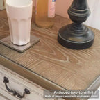 Table de chevet à un tiroir, blanc ébréché, style cottage avec finition deux tons antiquée