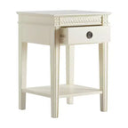 Table d'appoint antique blanche avec un tiroir, finition vieillie et quincaillerie en laiton